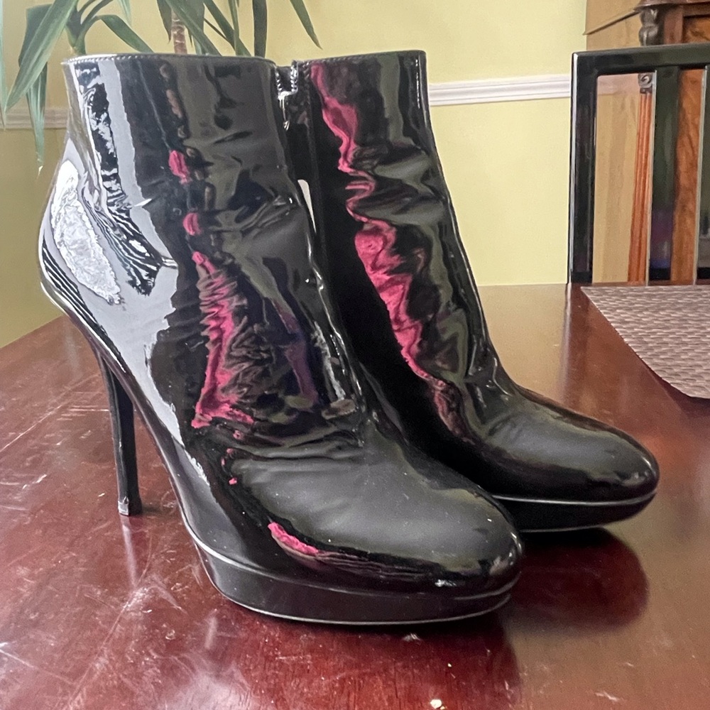 Christian Dior Patent Leather platform Booties 37.5